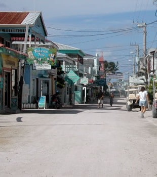 San Pedro Town - Blue Tang Inn